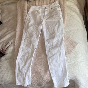 american eagle white mom jeans size 2 short